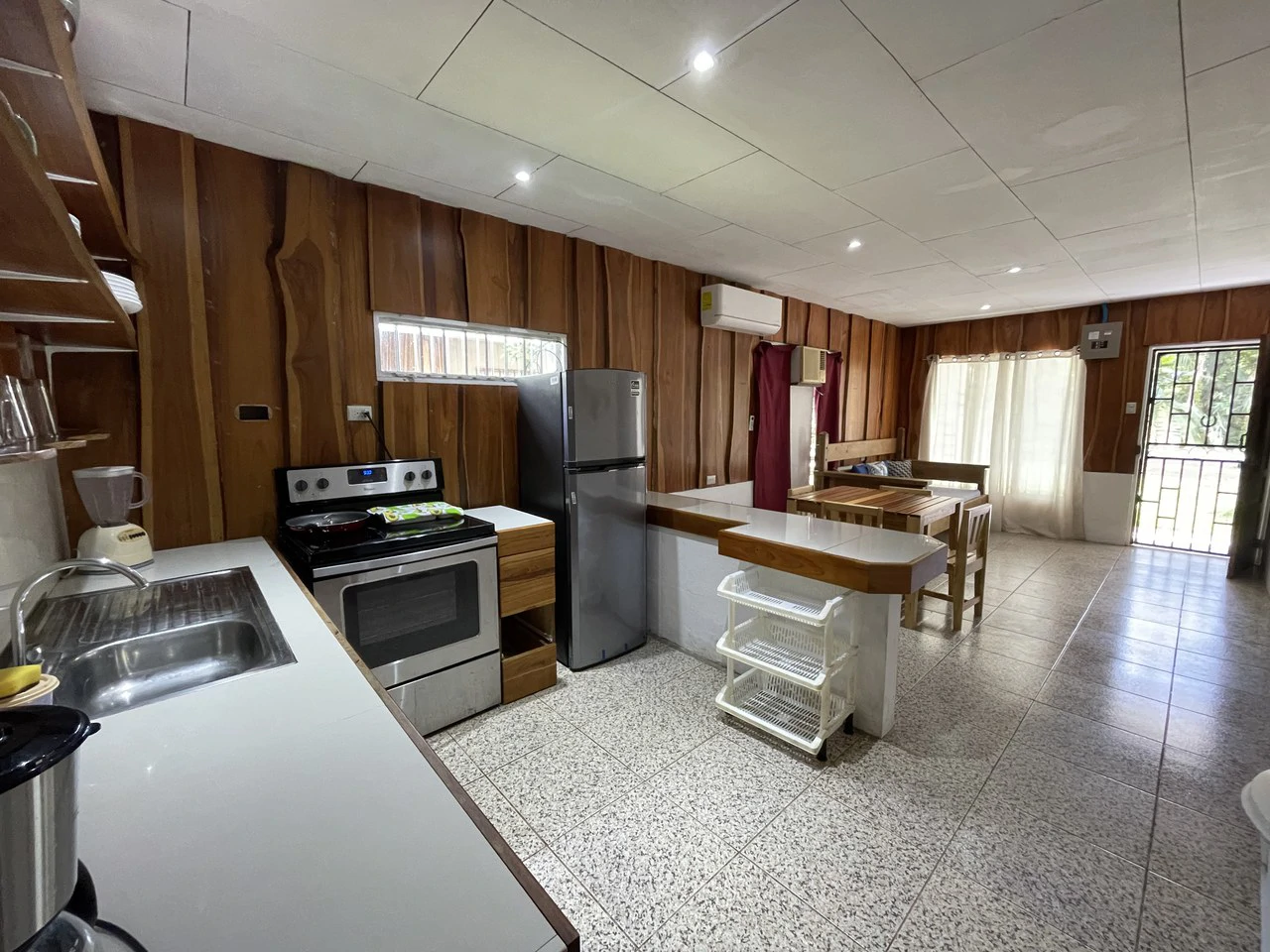 0.07 ACRES – 2 Bedroom Home On Main St In Hatillo At Very Affordable Price, Owner Financing Available!!!: House For Sale in Hatillo - Gallery image 5