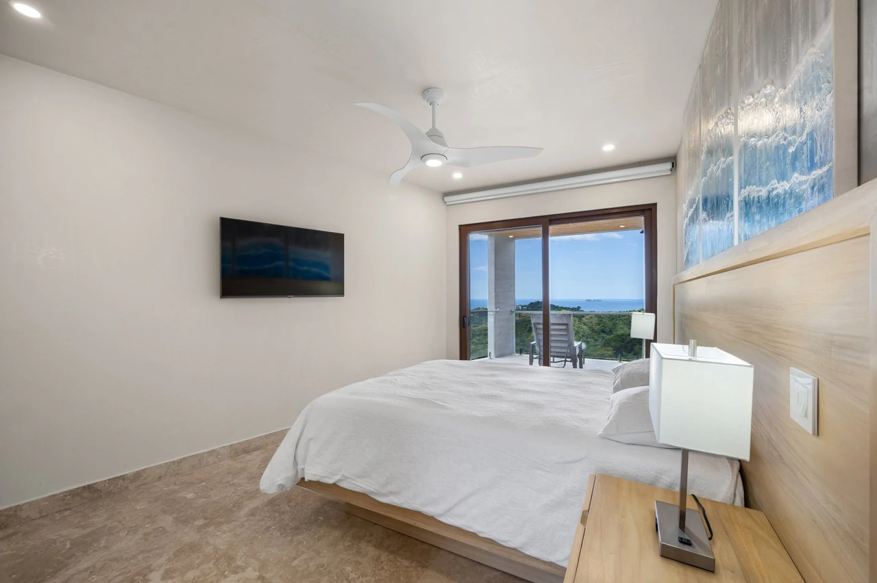 Casa Manta Ray: Indulge in Luxury with Stunning Flamingo Beach Views! - Gallery image 34