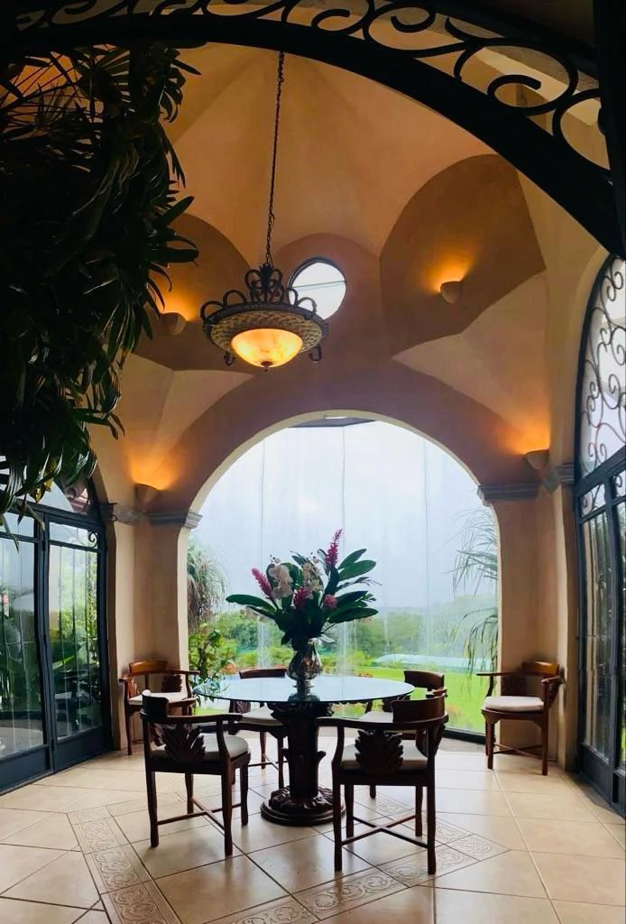 For Sale Luxury Commercial House with Large Gardens in Brasil de Mora Ciudad Colón Costa Rica - Gallery image 4