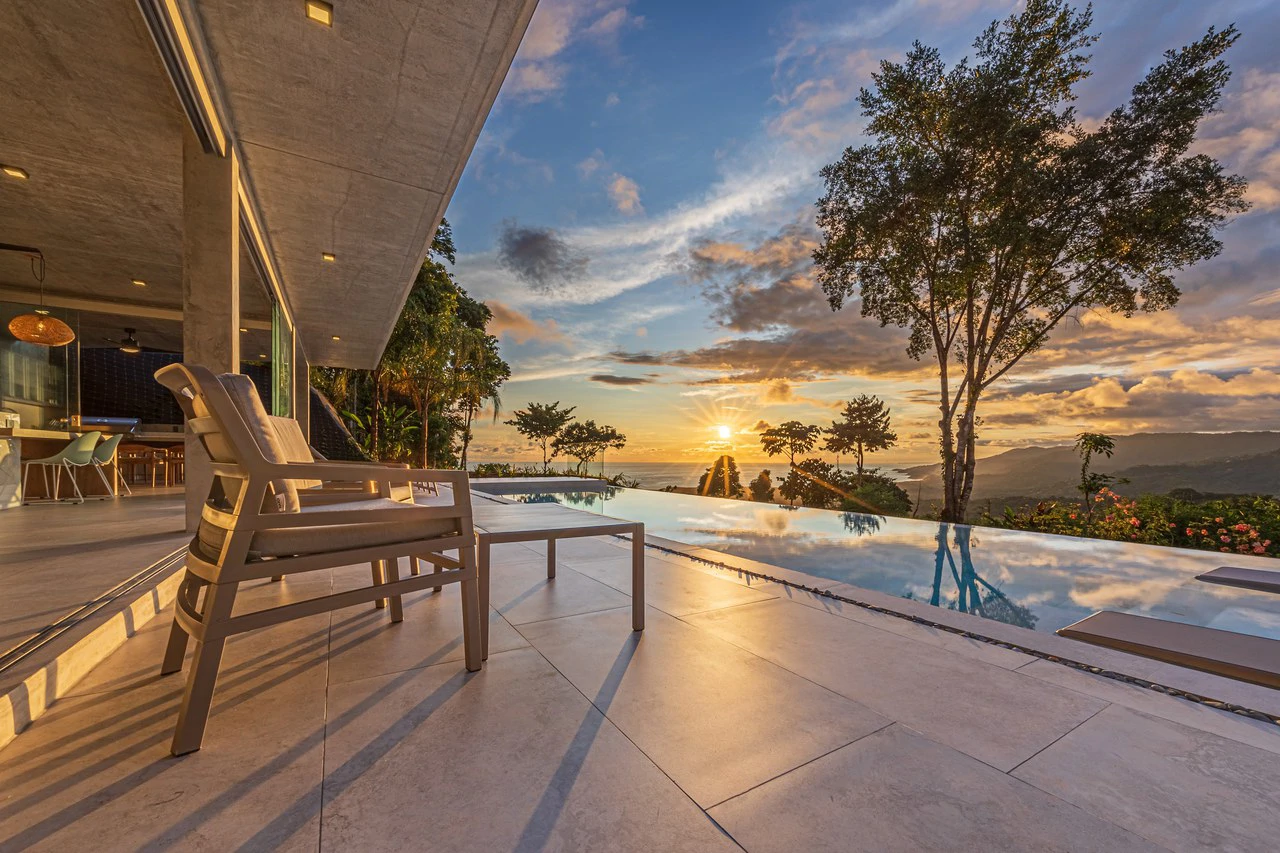 A True Estate Beyond Compare, Ocean Views For Miles: Mountain House For Sale in Uvita - Gallery image 24