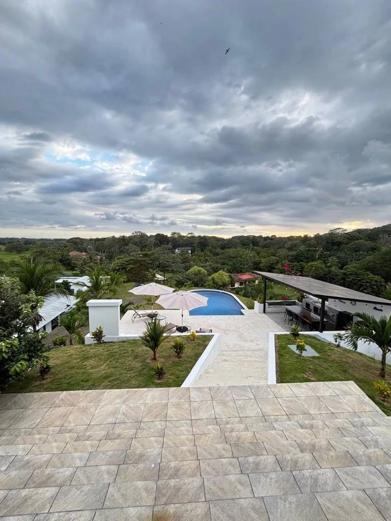 Incredible Casa Blanca in Monterrey: Pool and Huge Land Near the Beach! Financing Available - Gallery image 3
