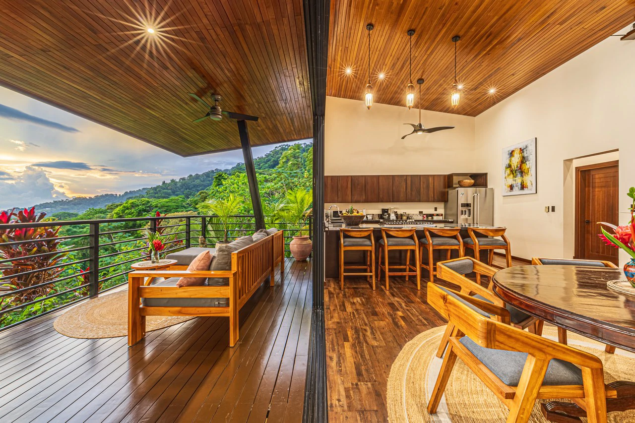 Casa Markissa: Luxury Oceanview Villa with Proven Rental Income. - Gallery image 11