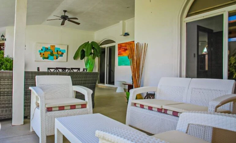 Standout home in highly sought after community close to the beach in Bejuco! - Gallery image 16