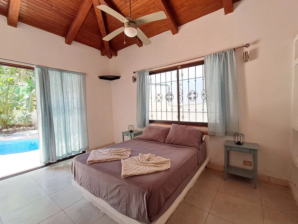 Casa Colibri: Tropical Home with Casita, Pool & Prime Buenavista Location - Gallery image 7