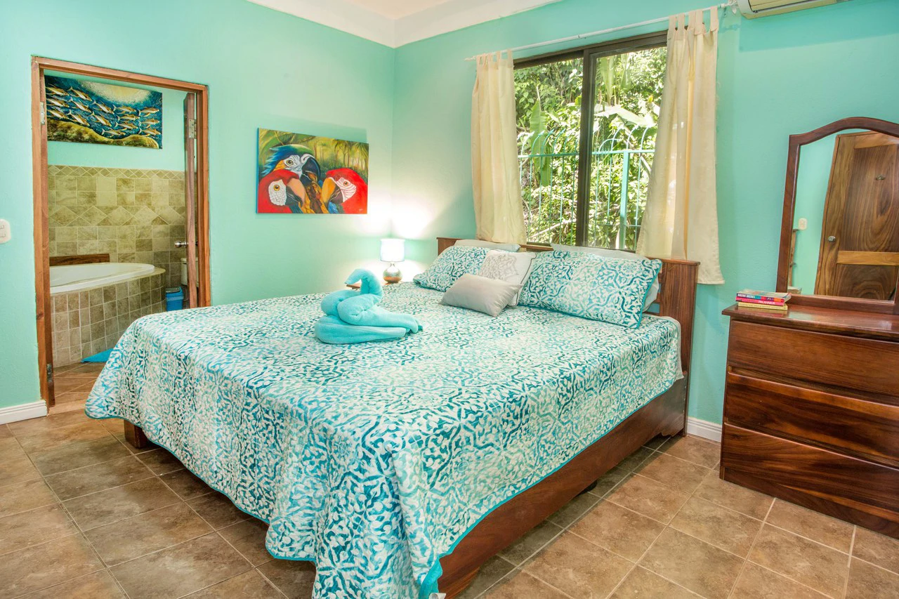 Turn-Key Jungle Retreat Home in Manuel Antonio - Gallery image 19