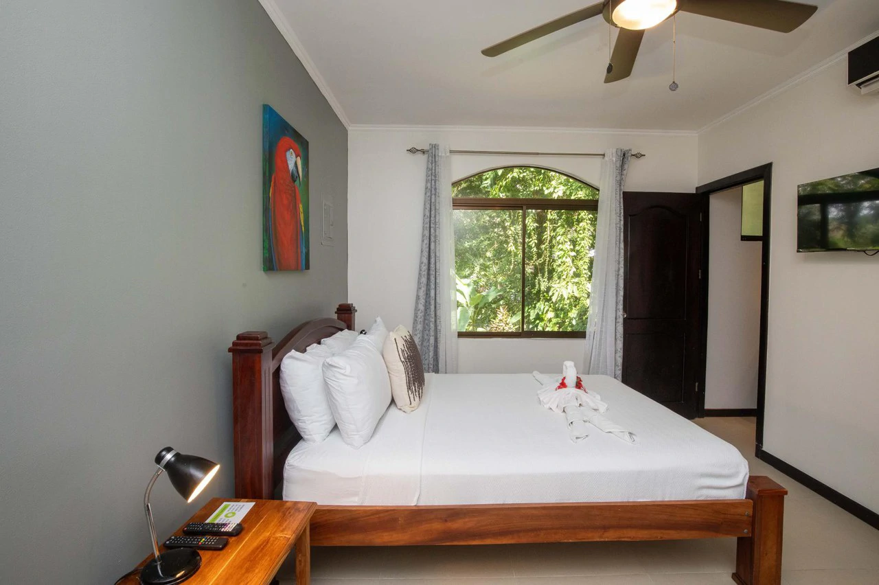 Manuel Antonio 3 bedroom- 3 bath with pool in Gated Development - Gallery image 57