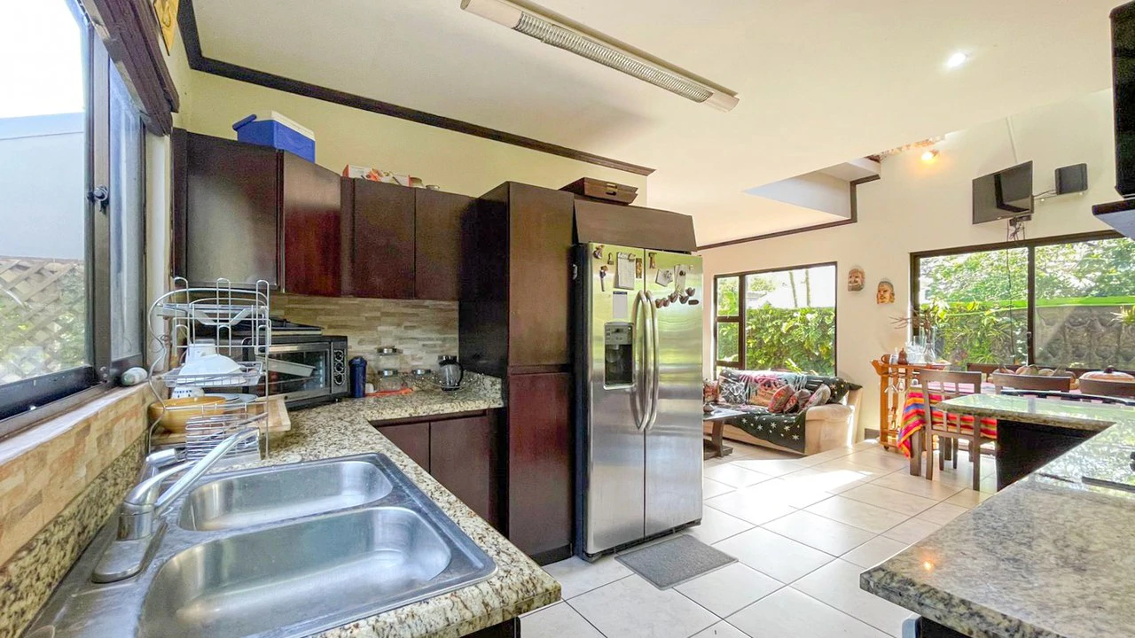 Home for sale or for RENT with furnished -Bosque Alto Condominium- Grecia - Gallery image 7