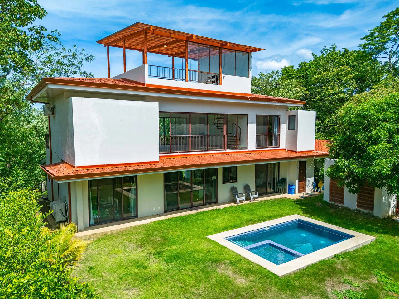 Casa Tuga: 4BR Ocean View Home with Pool, Steps from the Beach