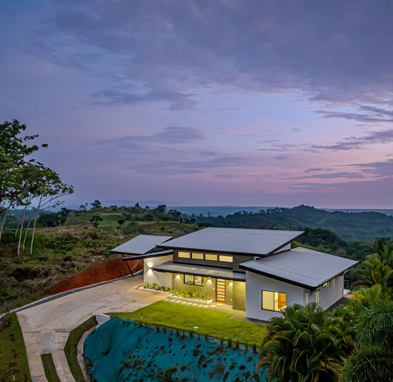 CHONTALES NEW VILLA WITH PANORAMIC OCEAN AND MOUNTAINS VIEWS: Mountain Villa For Sale in Ojochal - Gallery image 20