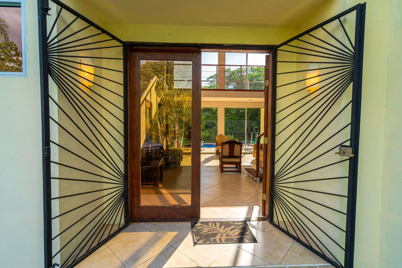 Casa Fox Las Palmas: Mountain House For Sale in Quepos - Gallery image 22