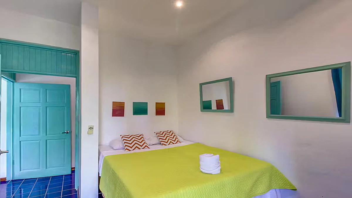 Manuel Antonio Villa: Manuel Antonio Villa with Subdividable Lot or Expansion - Gallery image 27