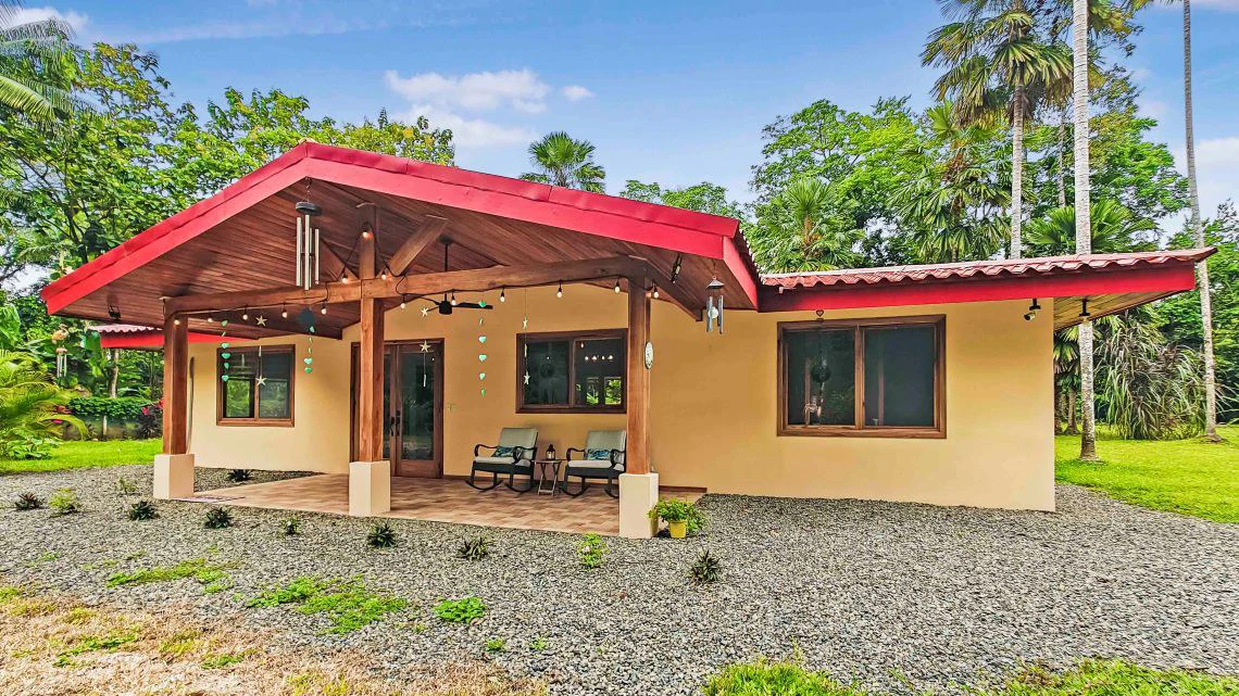 ID 765 - 3 Bd/2 Ba Home w/ Pool in Cahuita: Spacious, Well-Built Home on 5,128sqm Private Lot, 5 Minute Walk to Playa Grande, Cahuita - Gallery image 22