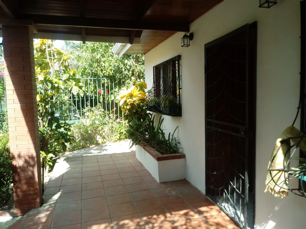 Cozy house in Liberia center - Gallery image 3