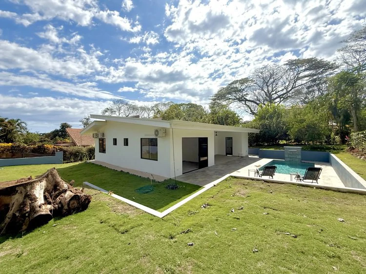Villa Flores:   Brand new build in upcoming Villas del Mar neighbourhood.  $399,000 USD - Gallery image 24