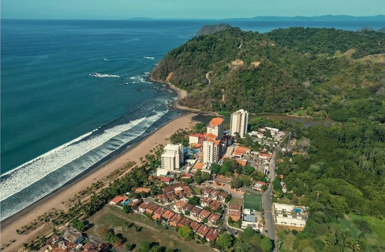 Lot just a few meters from Jaco Beach.: Exceptional Lot for Sale in Jaco Beach, Costa Rica - Gallery image 4