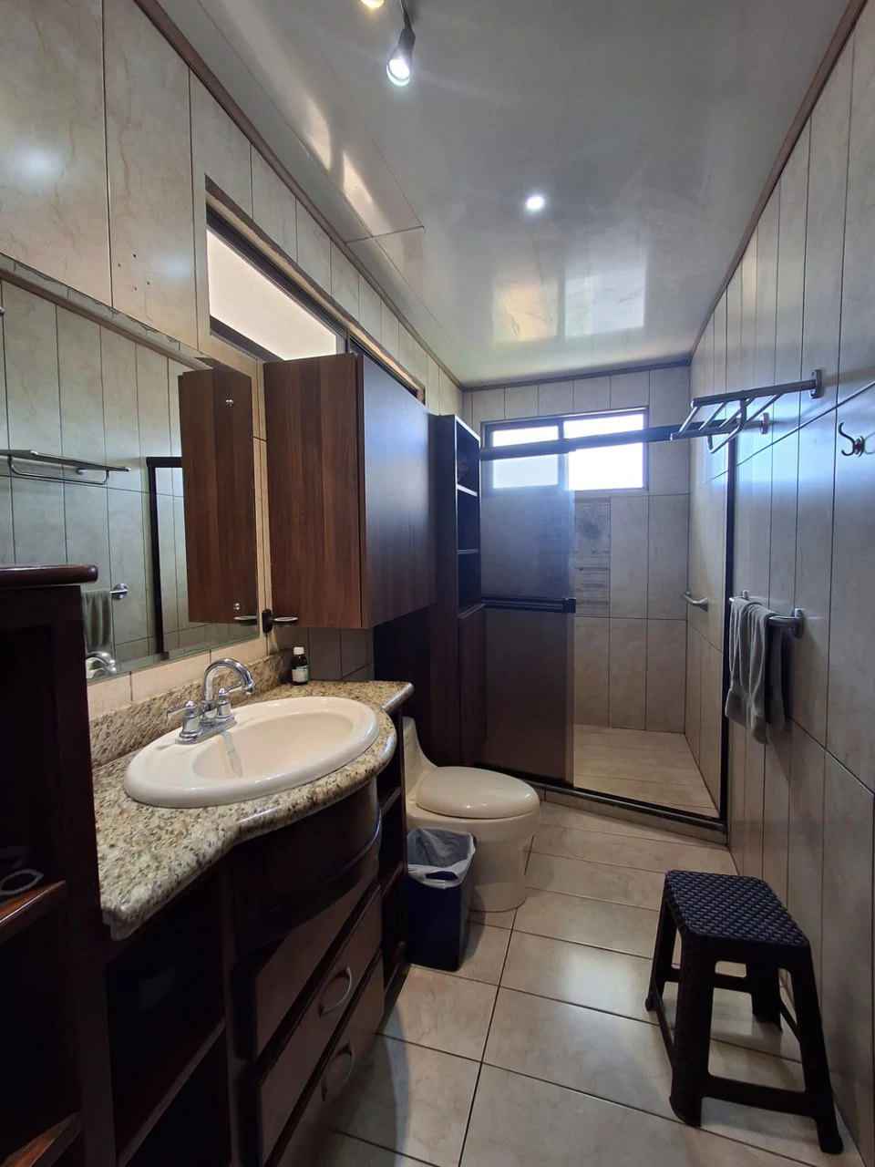 Casa Naranjales: 5 bedroom 2 story home in central Grecia - Gallery image 11