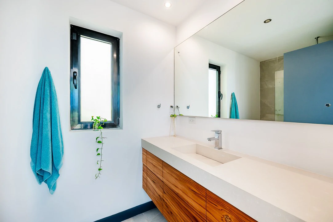 Casa Kalachuchi: Gorgeous Modern Jungle Oasis with Sunset Views in Gated Community - Gallery image 29