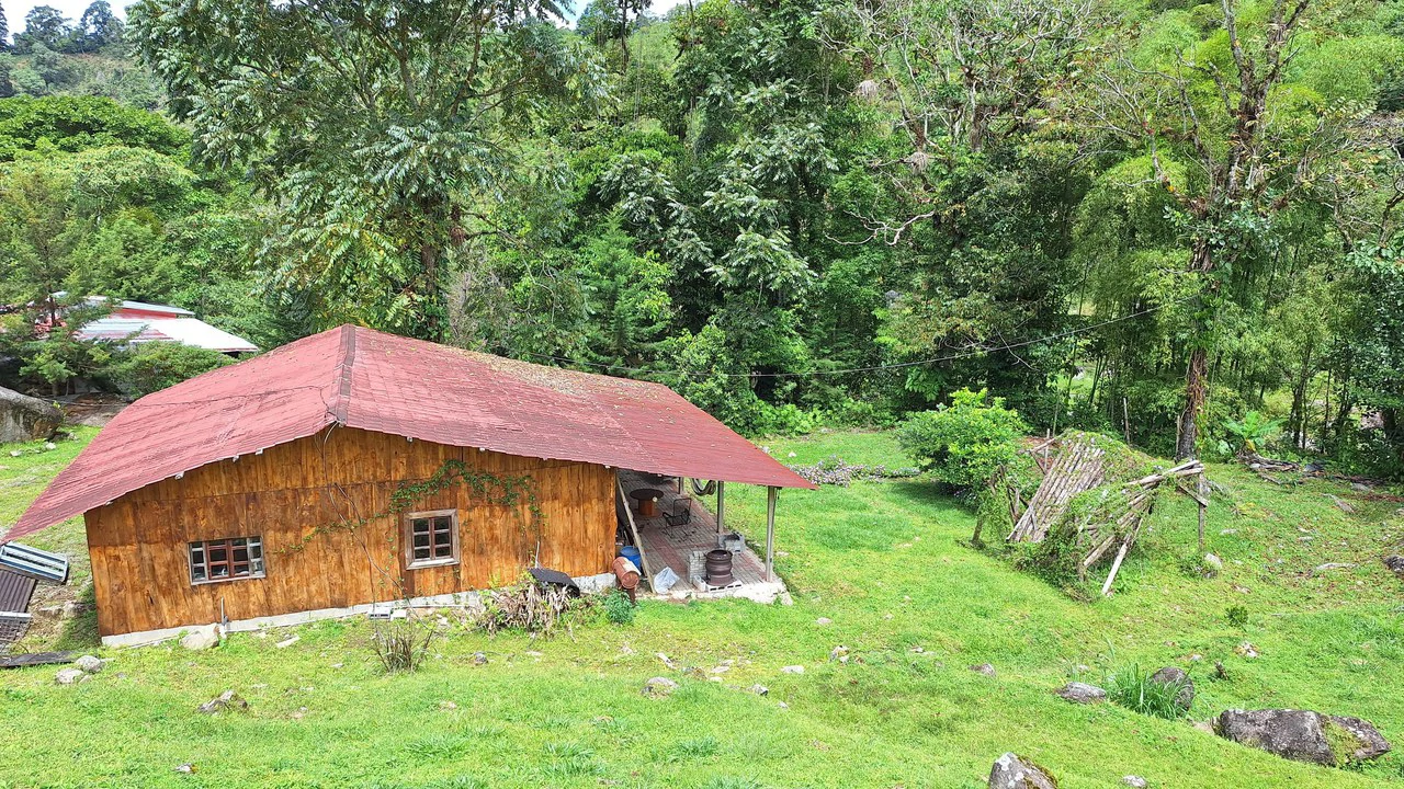 Propiedad en cedral: Mountain Home Construction Site For Sale in Cajón