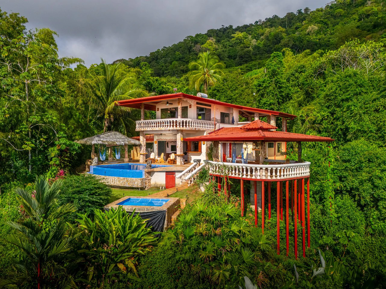 Mountain House For Sale in Escaleras - Gallery image 3