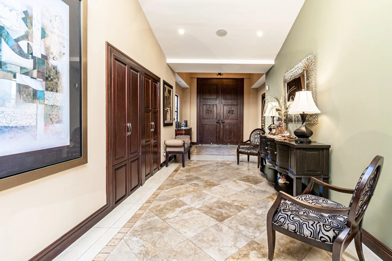 House For Sale in Guachipelín - Gallery image 7