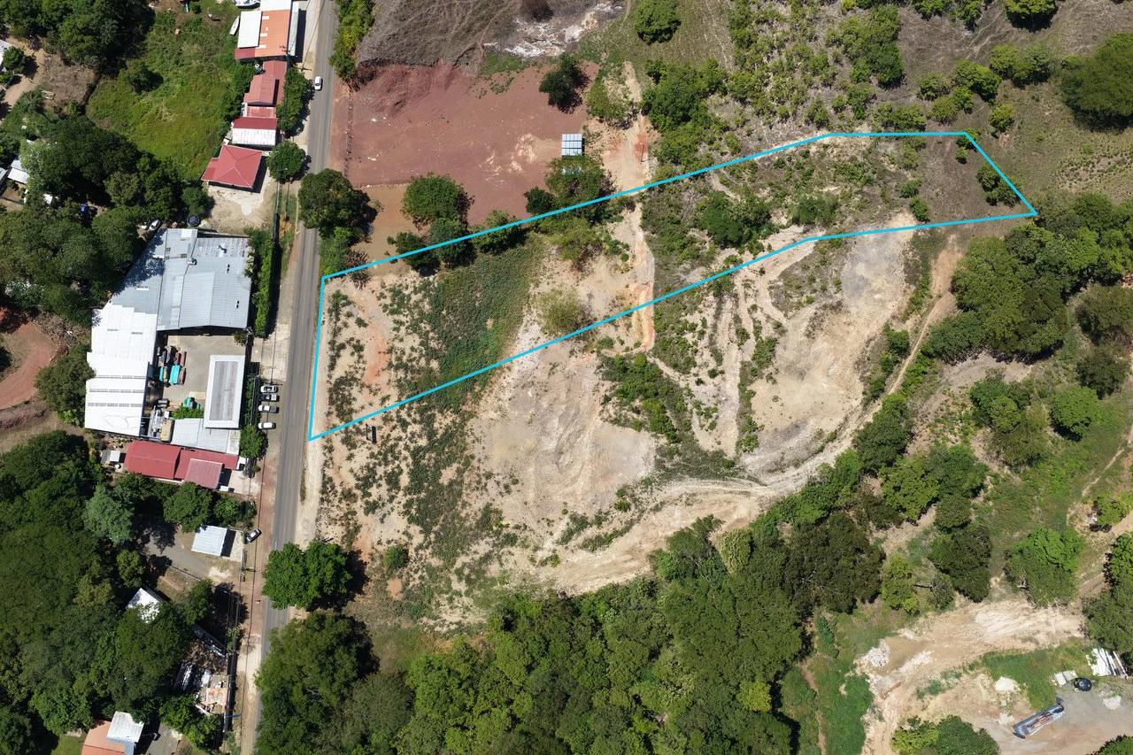 Commercial Development Land: Near Huacas