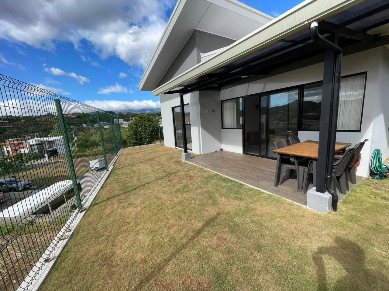 New Modern 3-Bedroom Home in Gated Community, Grecia, Alajuela with Scenic Views - Gallery image 3