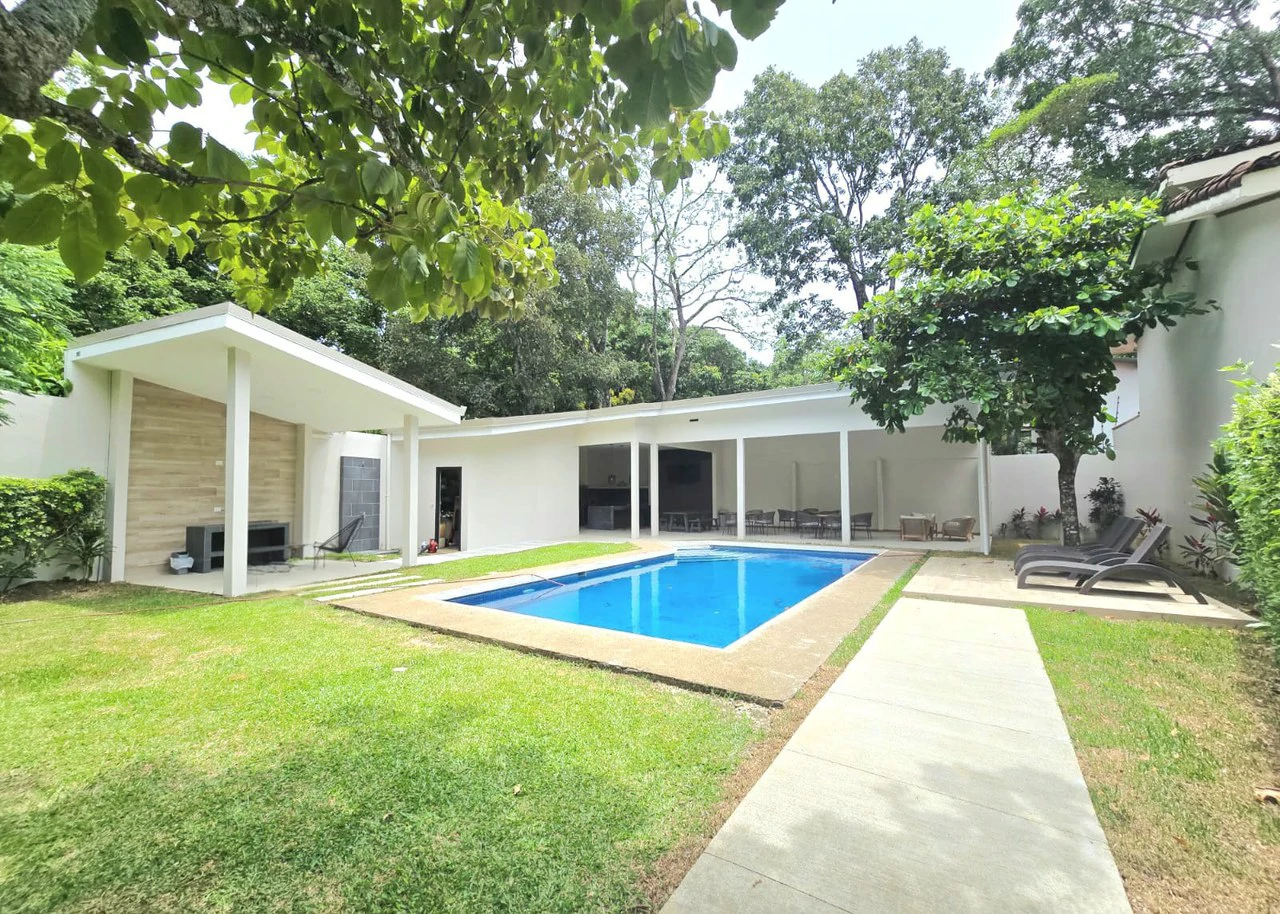 BARGAIN House for sale en gated community Ciudad Colon Costa Rica - Gallery image 24