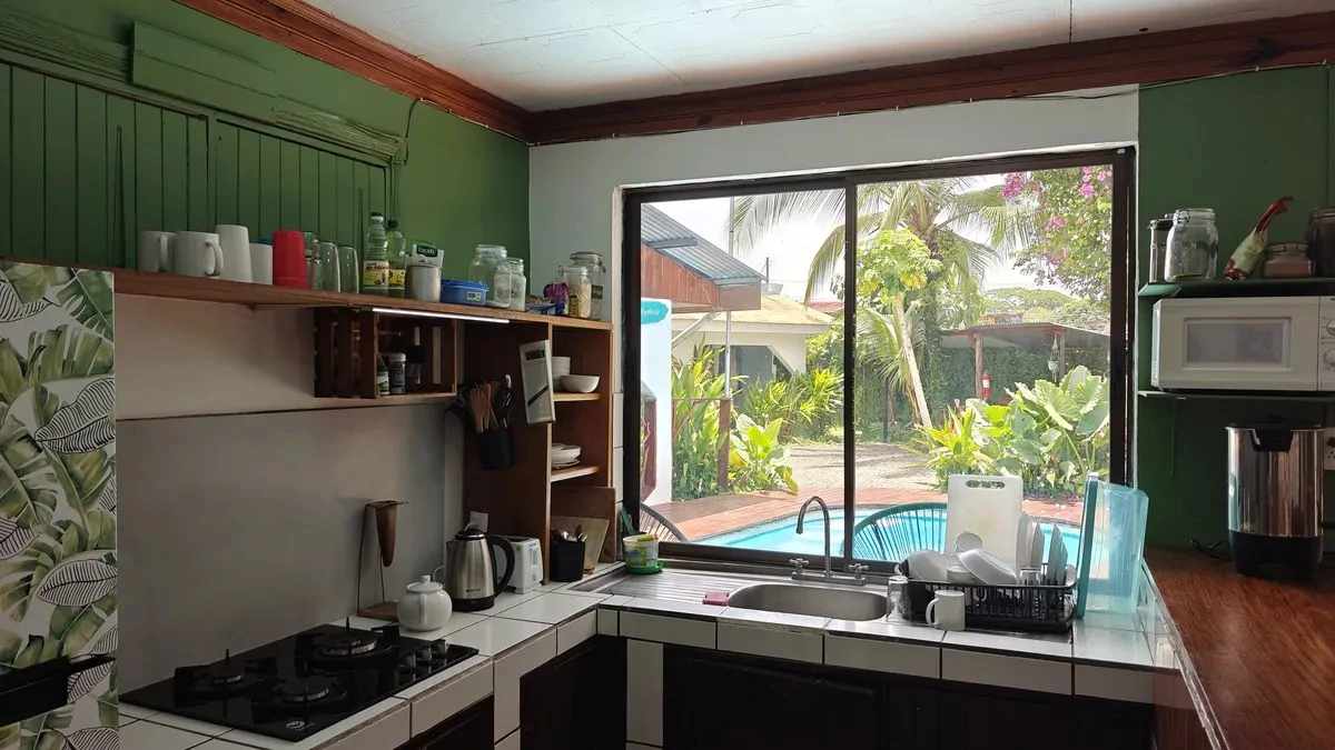 ID 1082: Hotel for Sale in Cahuita Costa Rica Near Cahuita National Park - Gallery image 5