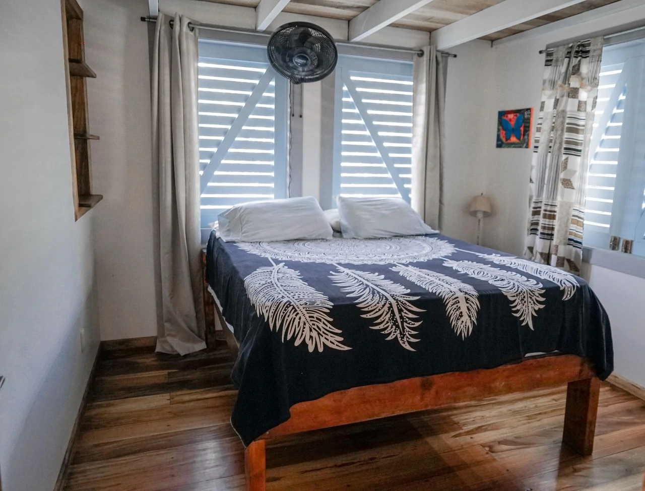 6 Bd/4 Ba:  Income Producing 3 Unit Apartment In Downtown Puerto Viejo - Gallery image 16
