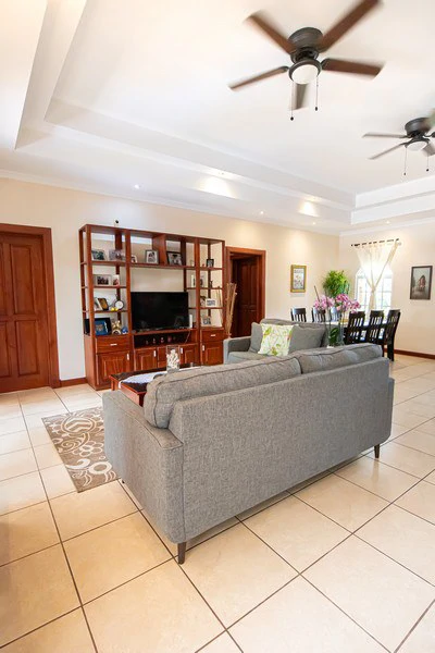 Amazing Casa Tiburon: Large Yard Walking Distance from the Beach! - Gallery image 17