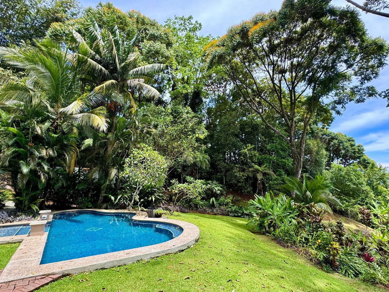 1.6 ACRES – 3 Bedroom Ocean And Mountain View Home With Pool, Public Road Frontage, ASADA Water, Room To Expand!!!! - Gallery image 7