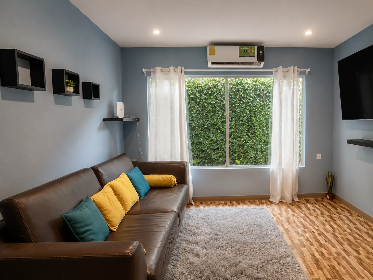 2-Bedroom Home with 3 Fully Furnished Apartments In Puerto Jimenez - Gallery image 9