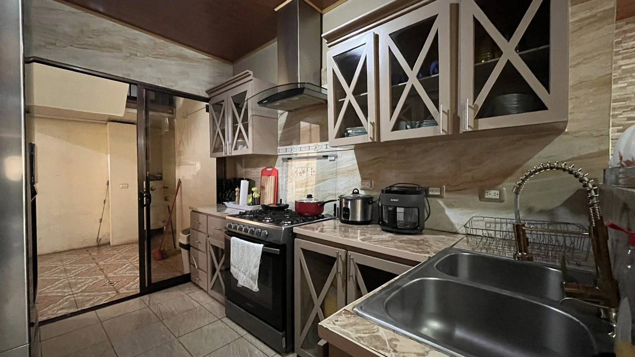 House For Sale in Daniel Flores - photo 8