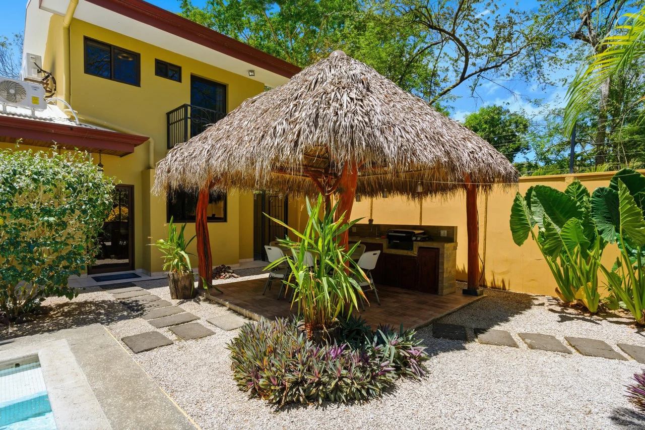 Casa Plumeria: Tropical 4-Bedroom Retreat with Pool Just Steps to Potrero Beach - Gallery image 25