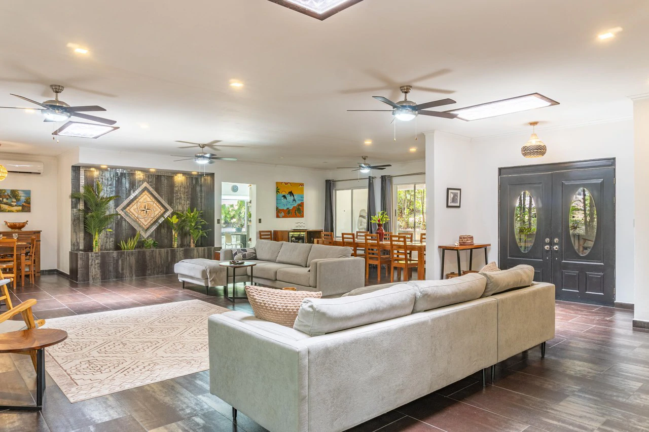 Casa Las Palmas: Excellent Value in a Beautiful Gated Community - Gallery image 6