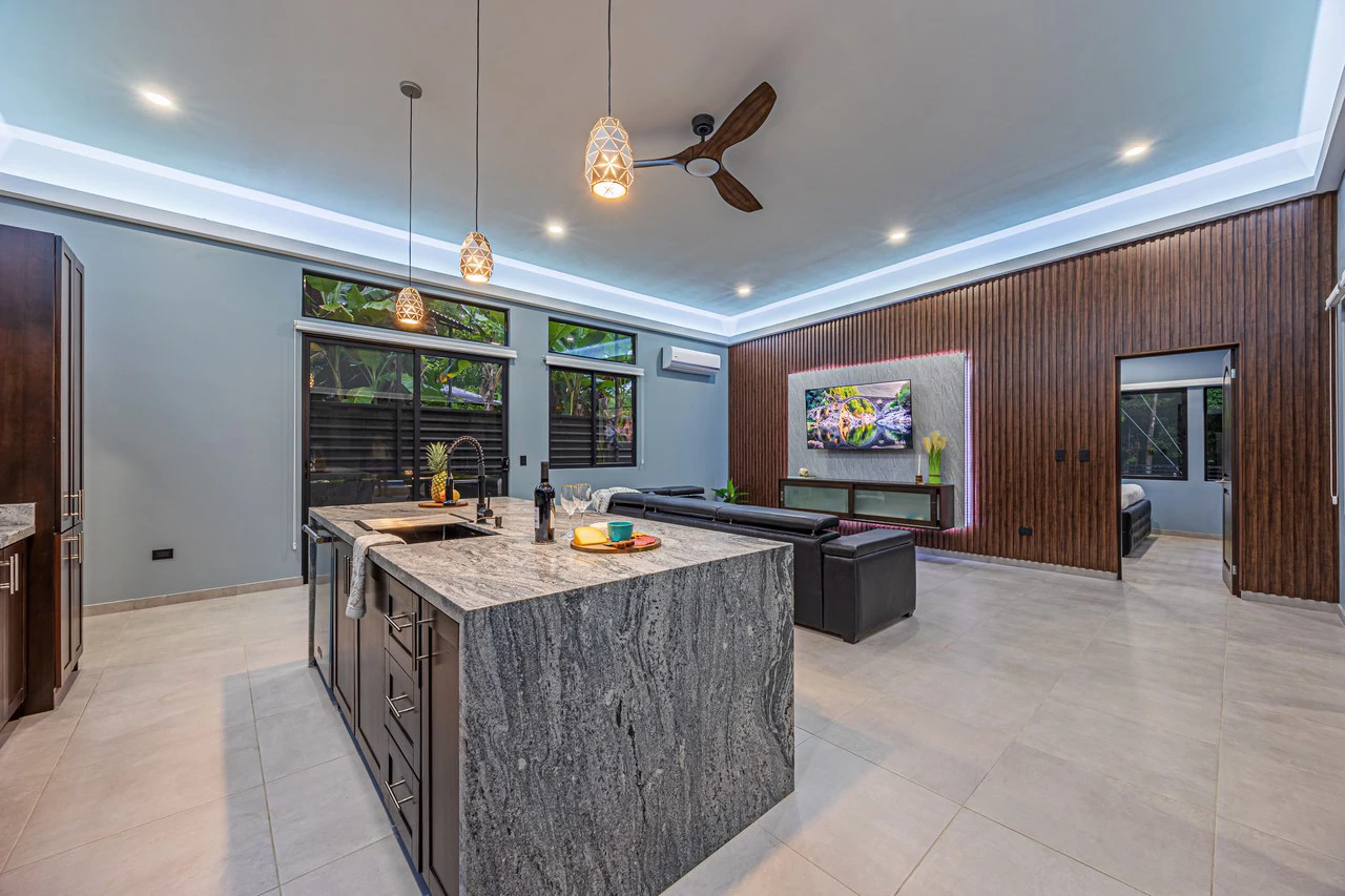 Gorgeous Brand New 3br Home close to Dominical with extra land.: House For Sale in Hatillo - Gallery image 18