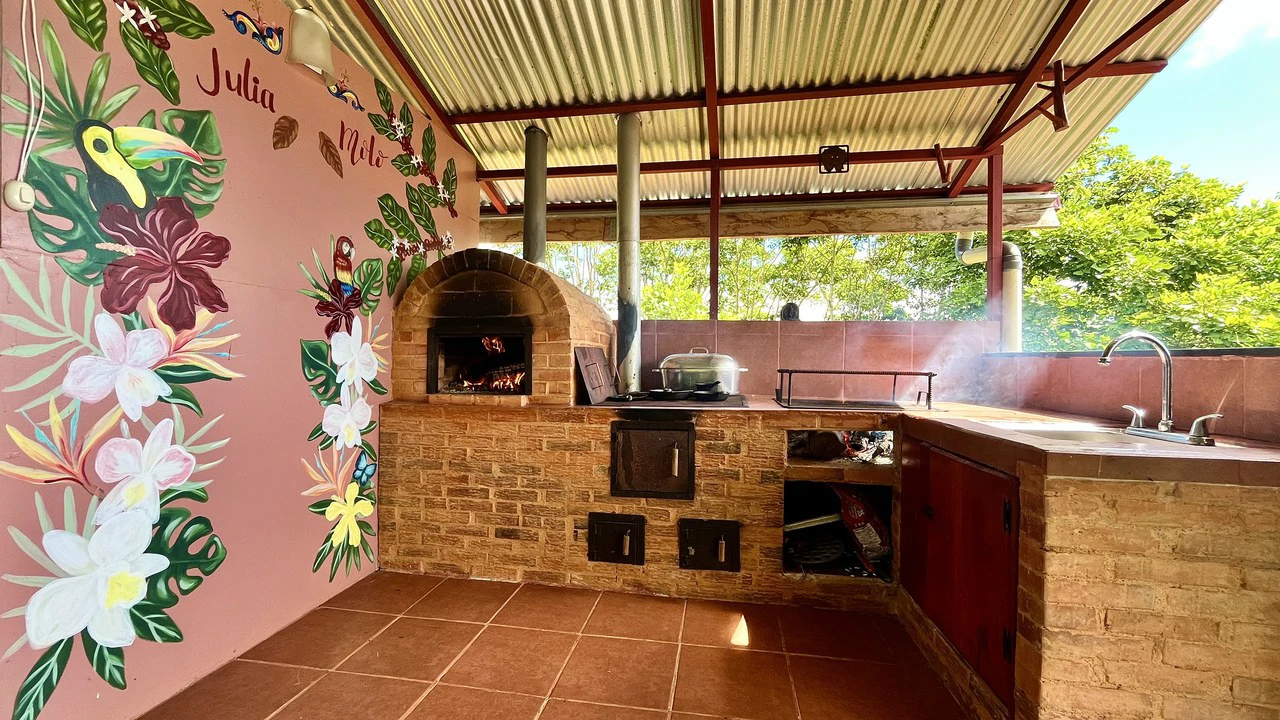 Mountain and Countryside House For Sale in Daniel Flores - Gallery image 8