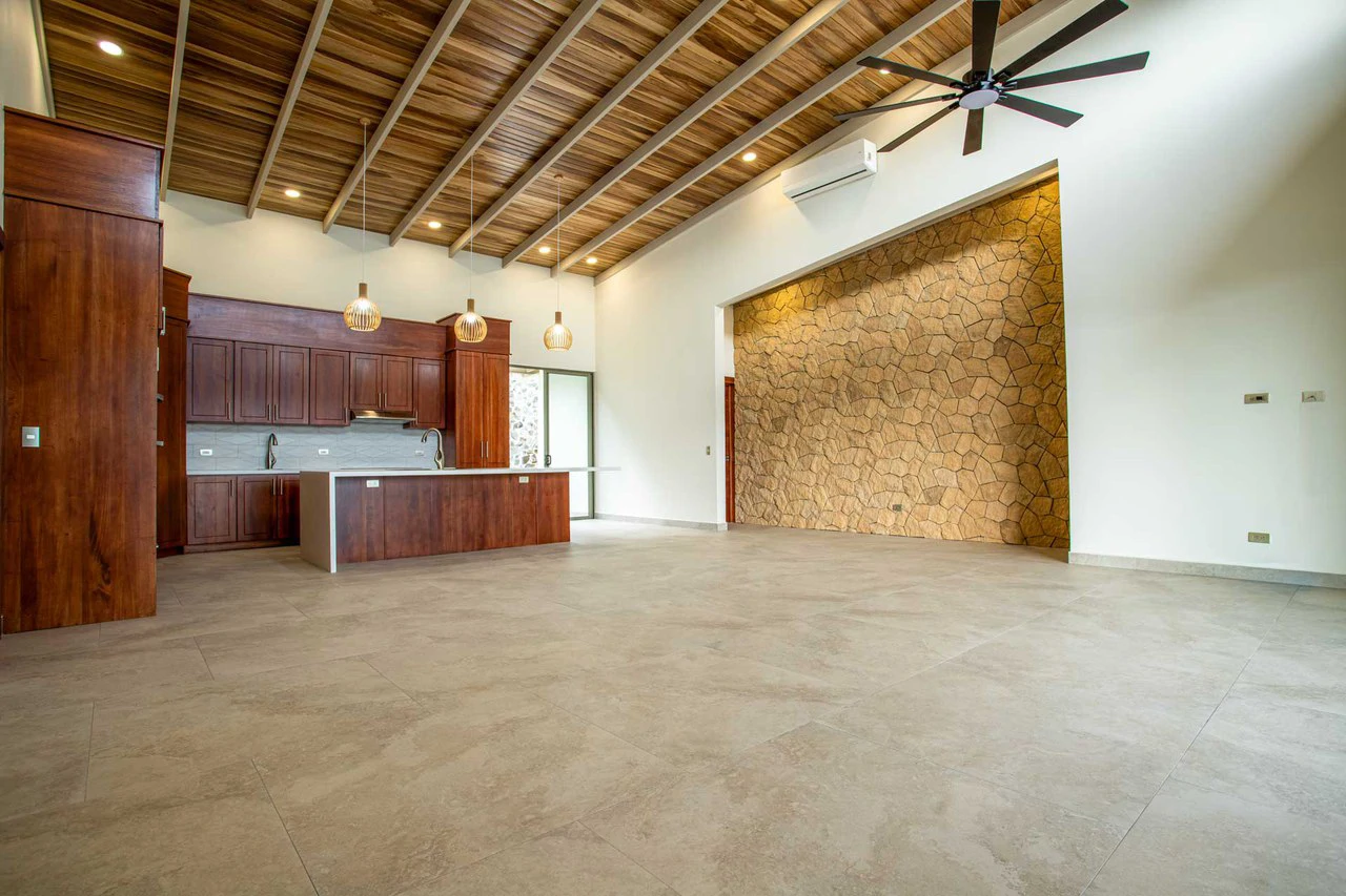 New Contemporary Home with Infinity Pool for Sale in Atenas, Costa Rica - photo 11