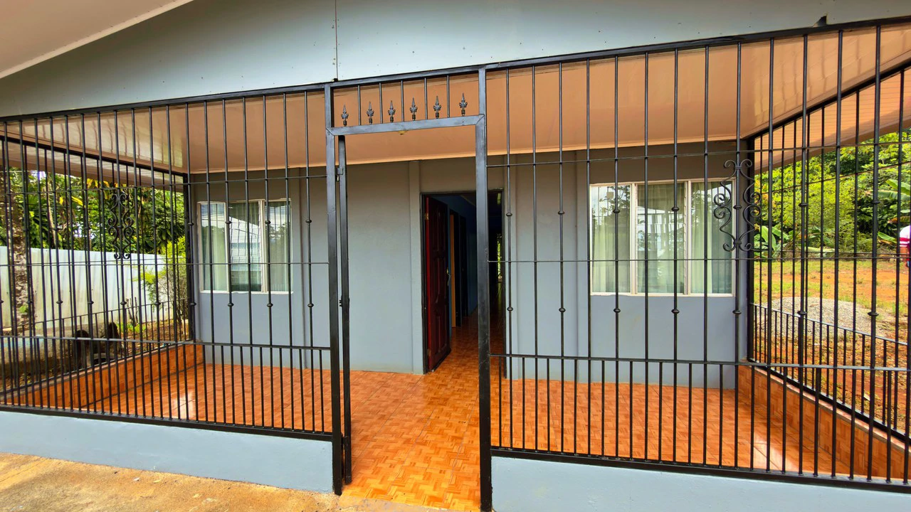 Countryside House For Sale in San Pedro - Gallery image 2