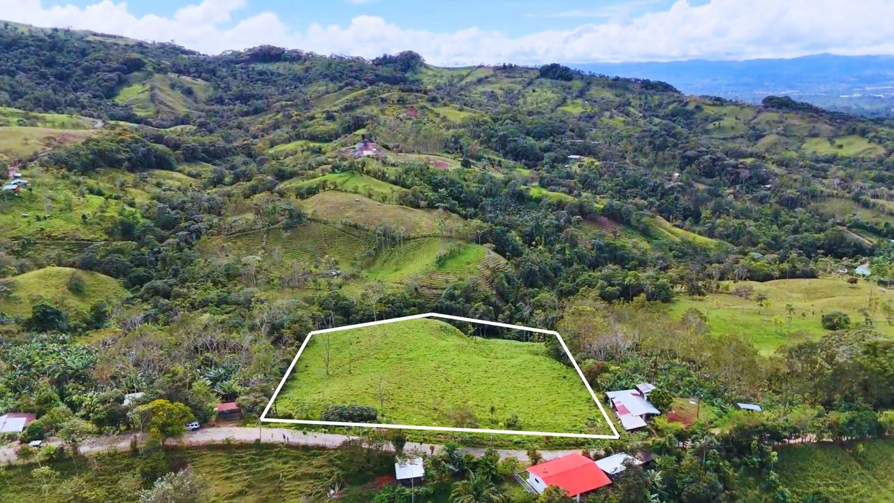 Countryside Home Construction Site For Sale in Daniel Flores - Gallery image 5