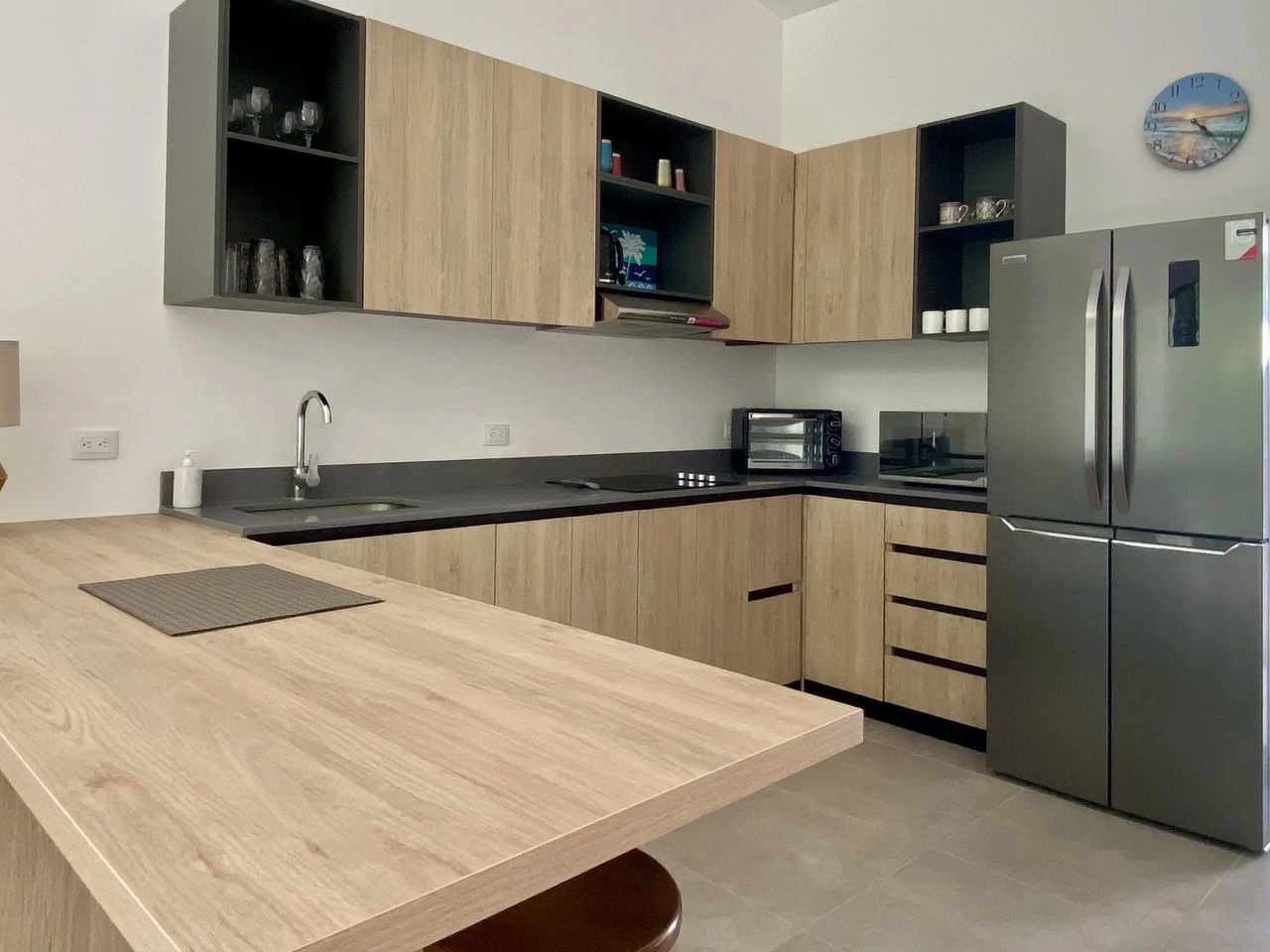 AZUL DEL MAR 54:   USD $189,000: with one-of-a-kind location with private beach, security, and amazing amenities!: Luxury resort-style living. Furnished and decorated home with many upgrades Financing - Gallery image 9