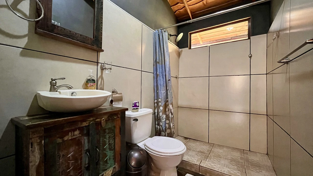 House For Sale in Jardín de Dota - Gallery image 17