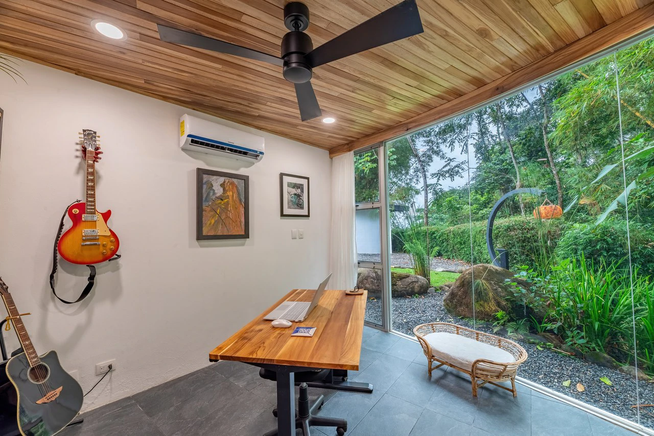 The Glass House. Sustainability, Luxury and Nature. - Gallery image 34