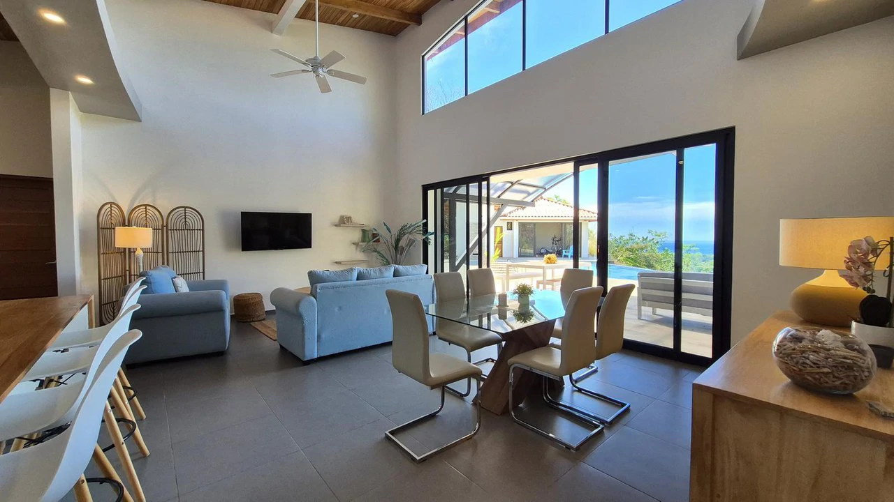 Casa Happy Eden: Elegant Ocean View Villa with Infinity Pool in Exclusive Boca del Toro – minutes from Carillo Beach - Gallery image 6