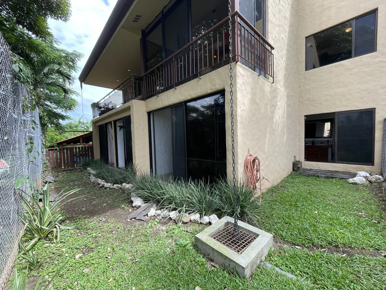 Loma Real P430: Spacious 5-Bedroom Home in Gated Community in Escazú, Guachipelin Norte - Gallery image 17