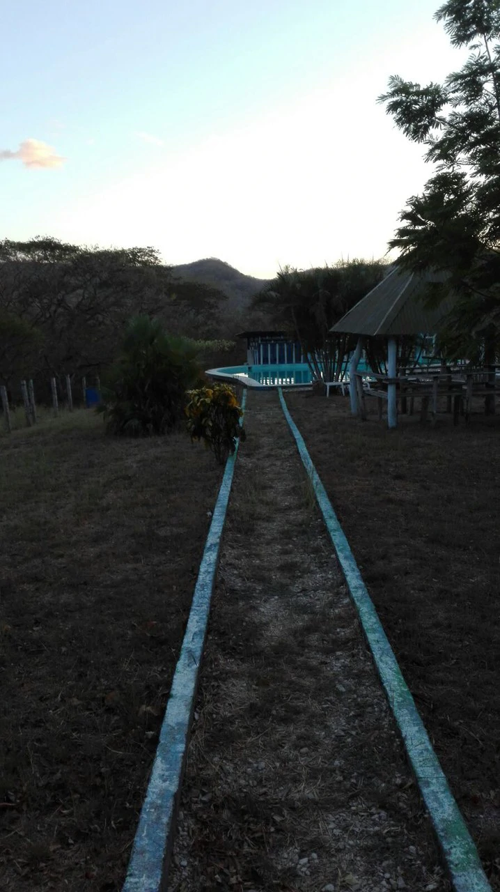 Pequeño Hotel con paisaje de colinas: Hotel Nicoya in San Antonio 5 Bungalows - Gallery image 2