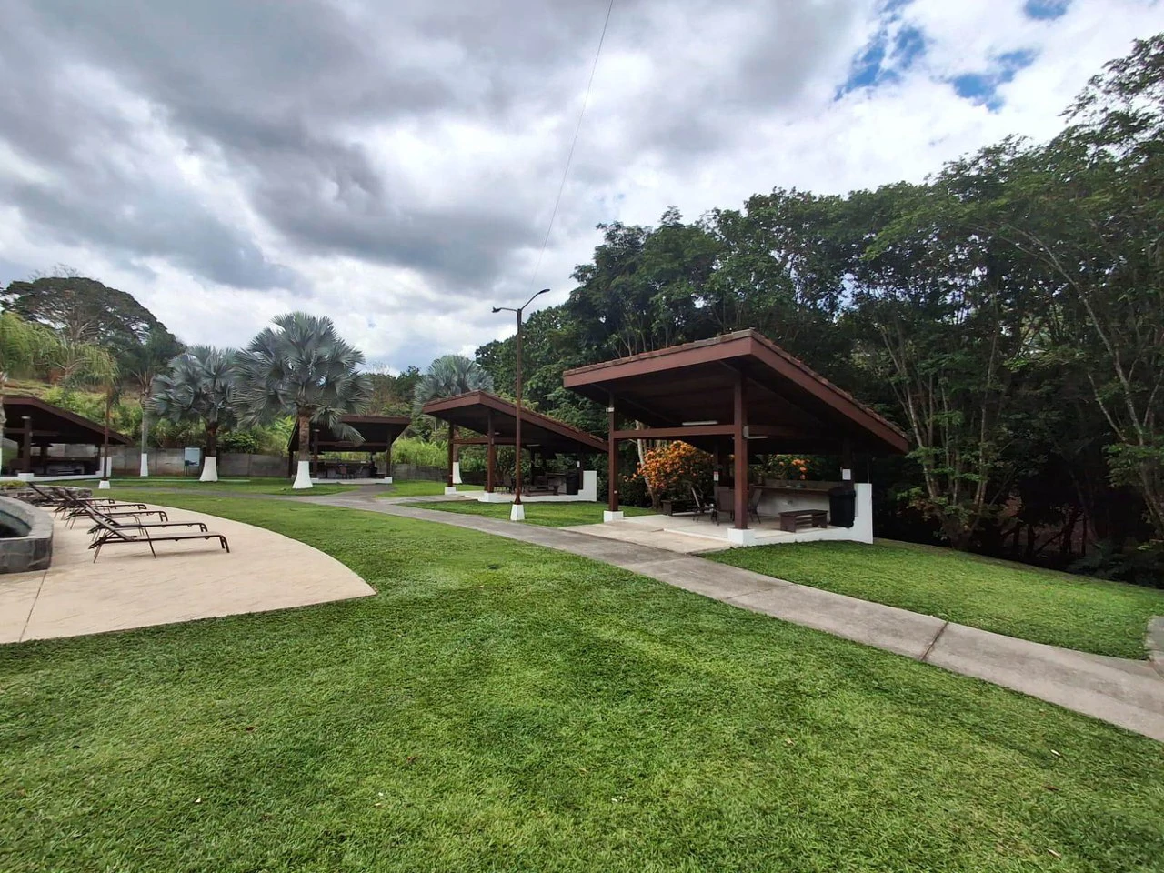 Urgent - Fire Sale!: Modern Home in Gated Montezuma - Gallery image 17