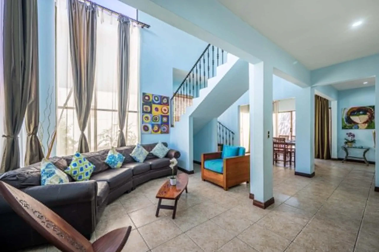 Rare Opportunity in Jacó’s Only Oceanfront Gated Home Community - Gallery image 13