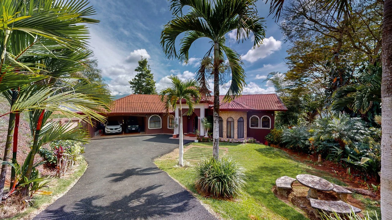 Spacious 5-Bedroom Colonial Home with 4 Bathrooms | La Bonita, Rivas - Gallery image 19