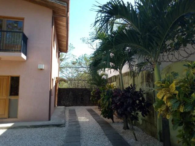 Private house for sale, detached and spacy modern 3-bed home for sale in the center of Liberia - Gallery image 4